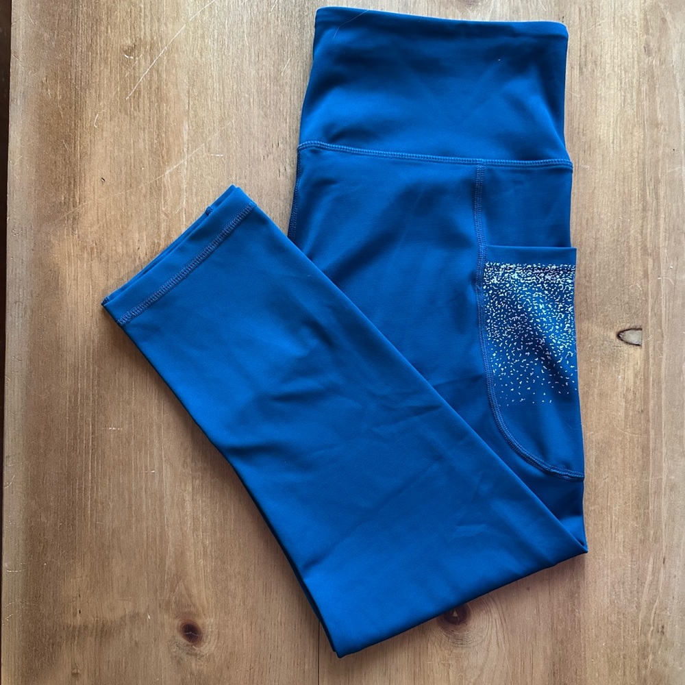 ZYIA Teal Capri length Leggings with Reflective Pocket Detail